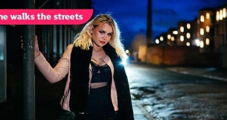 Gina Varney - UKStreetWalkers - Gina Varney - She Walks The Streets [2020 | FullHD] - UKStreetWalkers