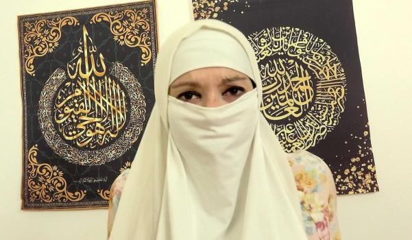 Sex With Muslims - Babe in niqab pleases her husband - E232 [2022 | UltraHD/2K]