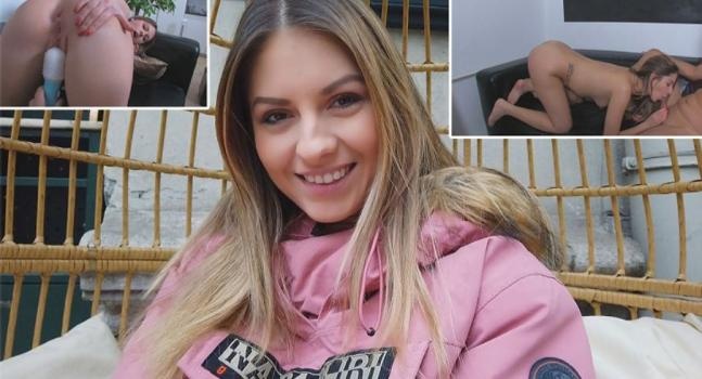 Rebecca Volpetti - Blonde Romanian girl, nice body [2023 | FullHD]