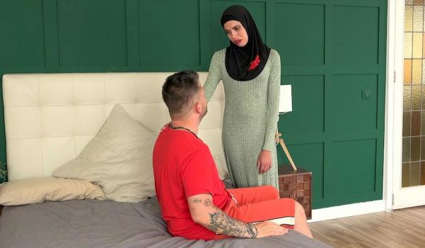 Macarena Lewis - A woman in hijab needs to use both holes [2023 | FullHD]